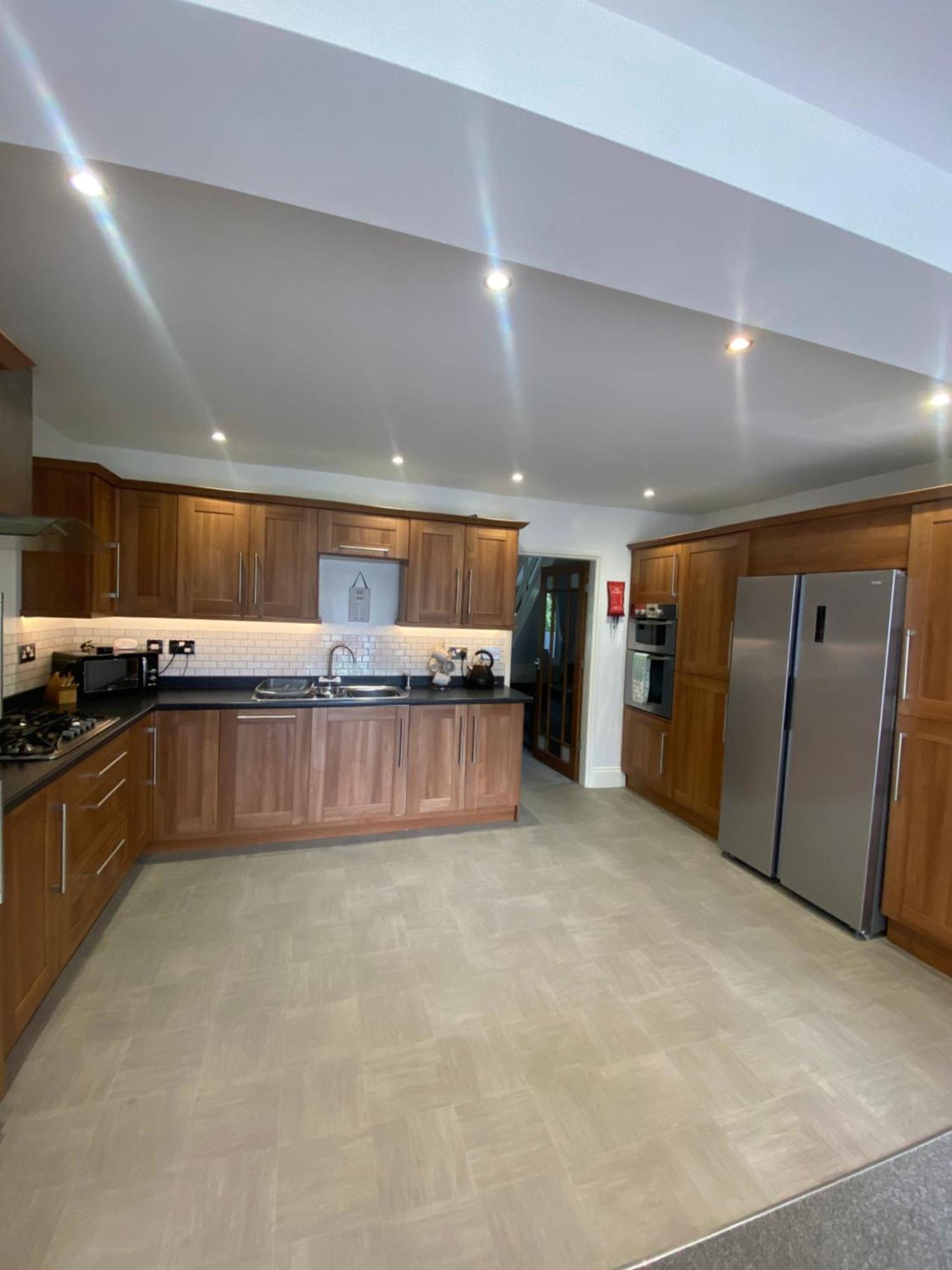 The Brook House - Spacious 3 Bed Home From Home In Burton ภายนอก รูปภาพ