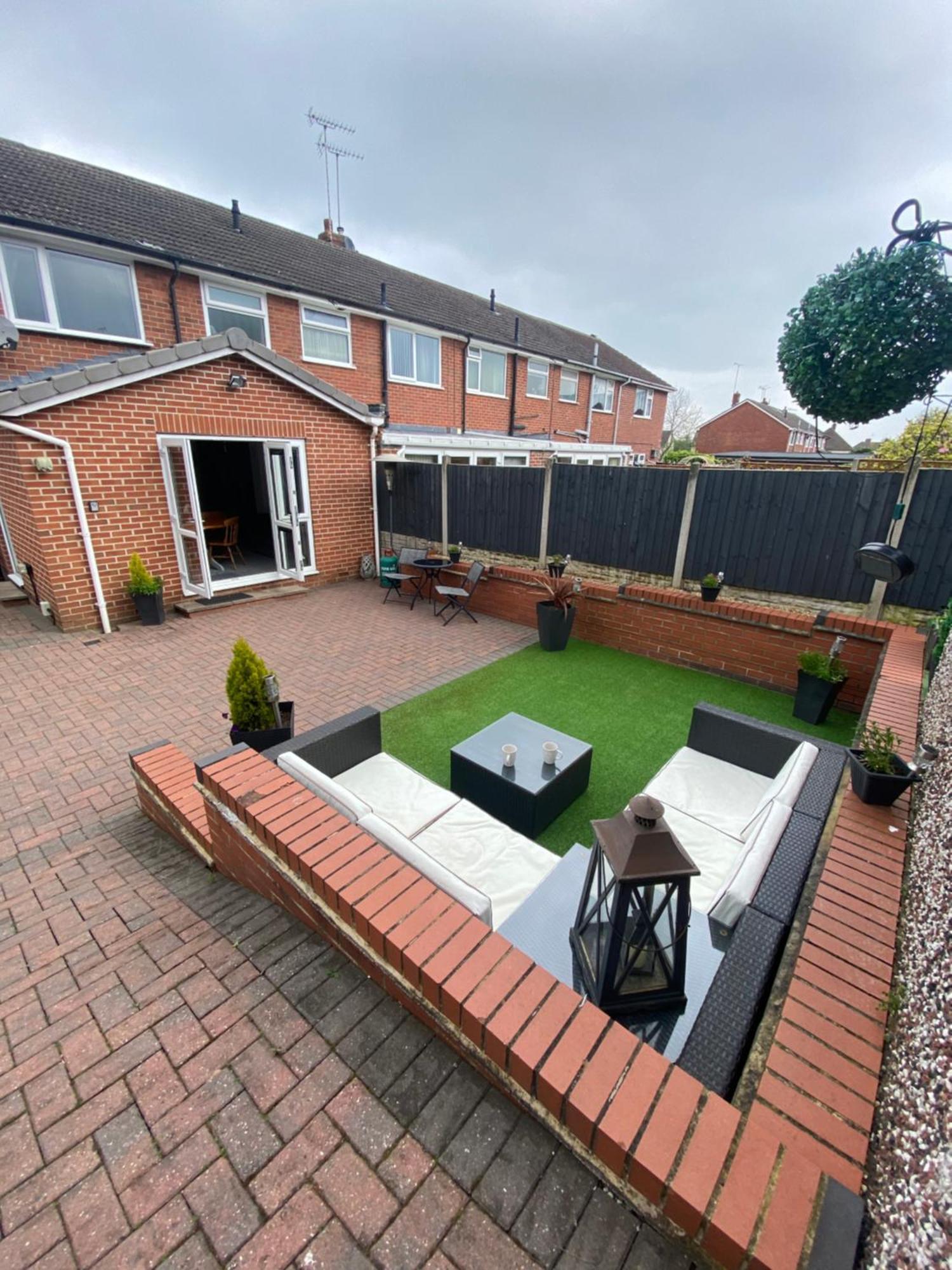 The Brook House - Spacious 3 Bed Home From Home In Burton ภายนอก รูปภาพ